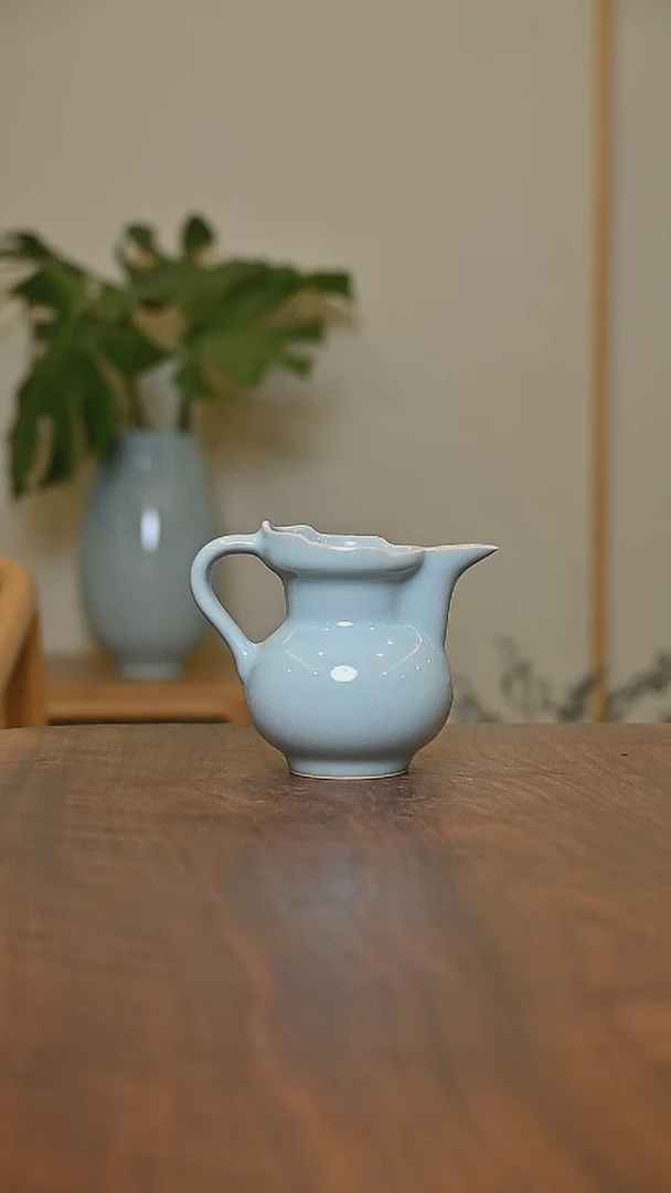 僧帽公道 天青 微瑕 朱家汝窑款
