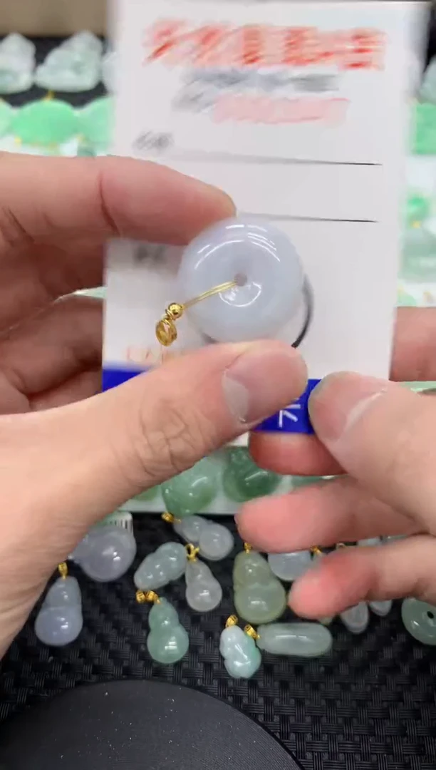 【闪购商品】翡翠颈饰未镶嵌111111111