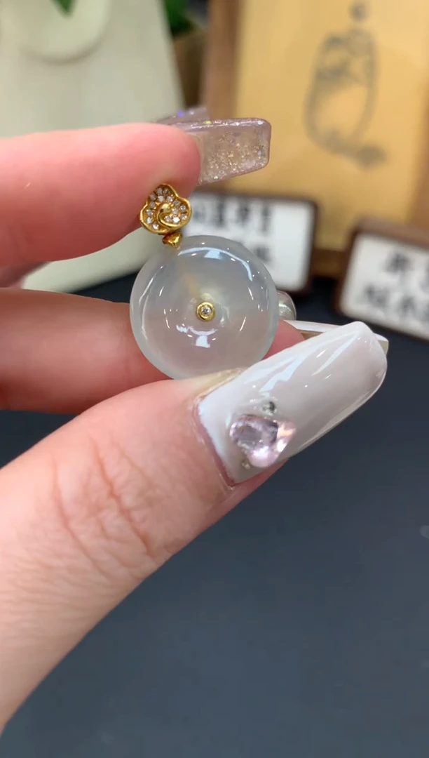 18K金镶嵌定制翡翠D310