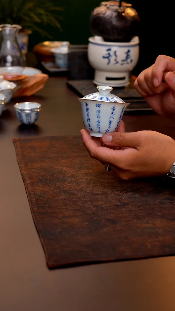 景德镇手绘陋室铭三包盖碗