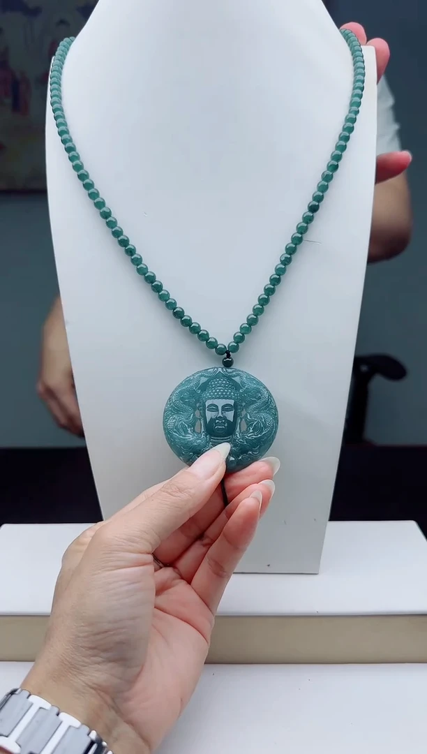 颈饰未镶嵌翡翠多样性发其一