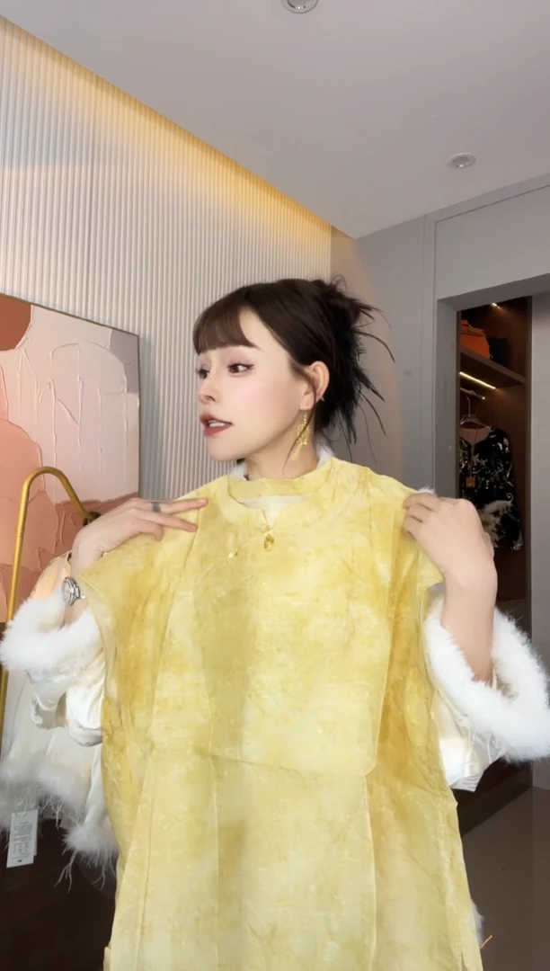 笑*@黄色无袖上衣11111