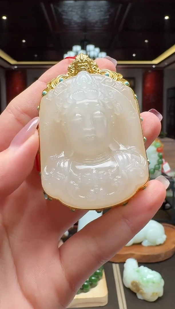 18K金镶嵌和田玉挂件xjytsdklm