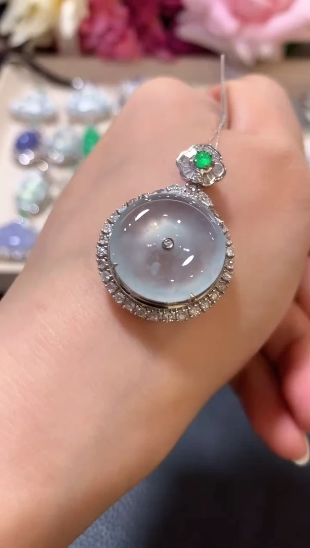 吊坠(不含链)18K金镶嵌翡翠z117