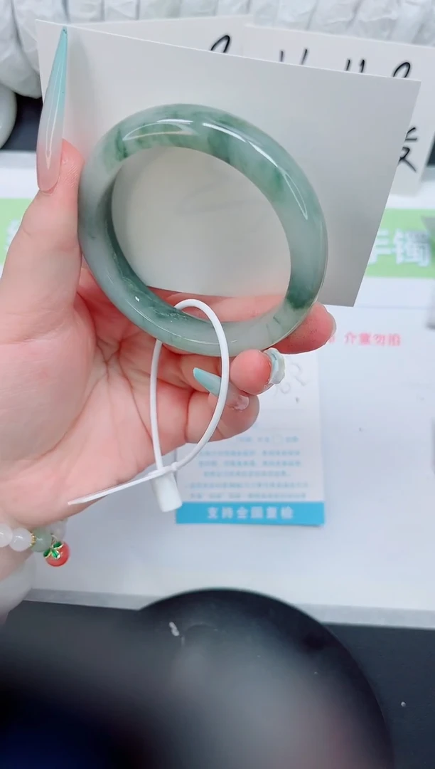 石英质玉手镯未镶嵌b175-56.2