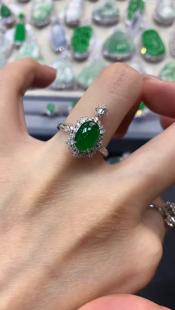 【闪购商品】翡翠戒指18K金镶嵌q26