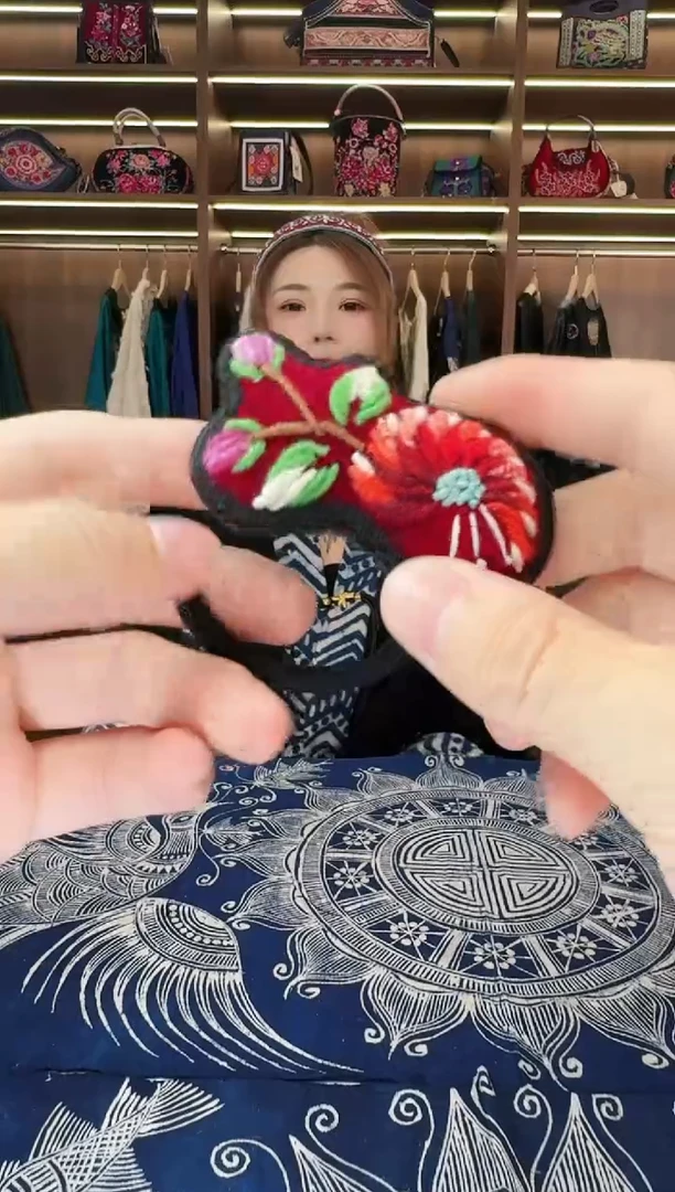 织绣68黔东南苗族刺绣