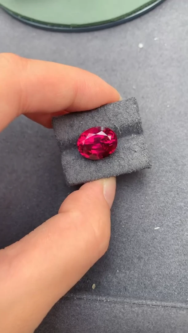 裸石未镶嵌碧玺7.1ct 卢比莱碧玺