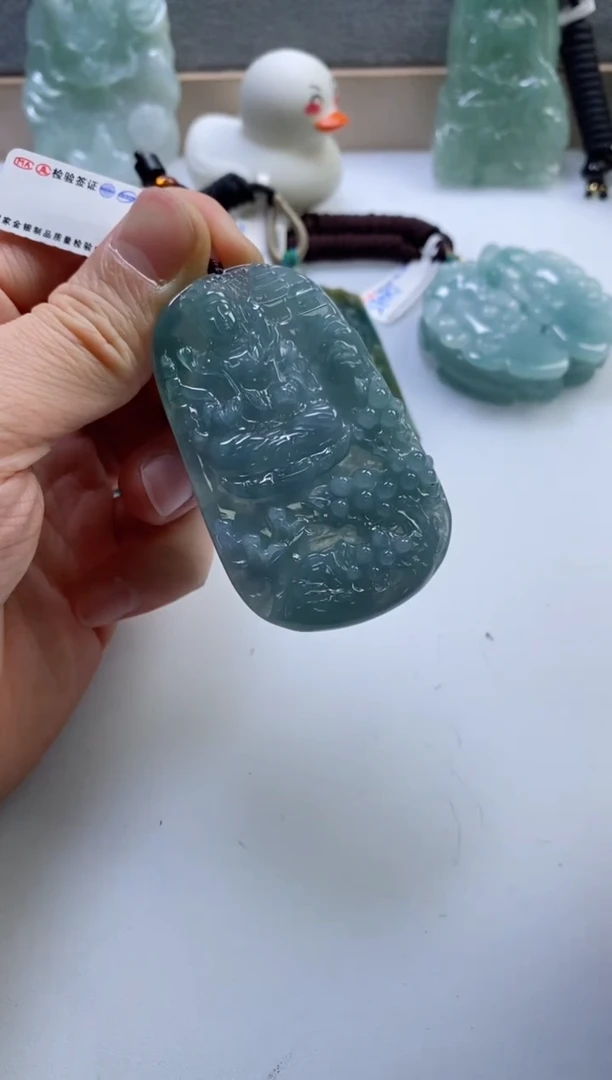 【闪购商品】翡翠挂件未镶嵌