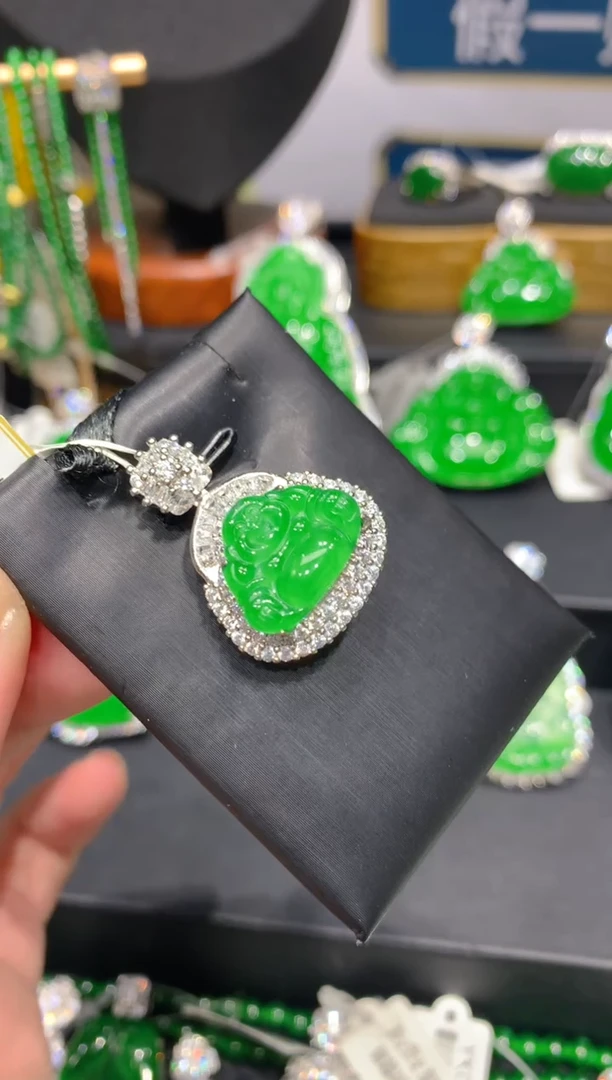 颈饰未镶嵌翡翠1一季