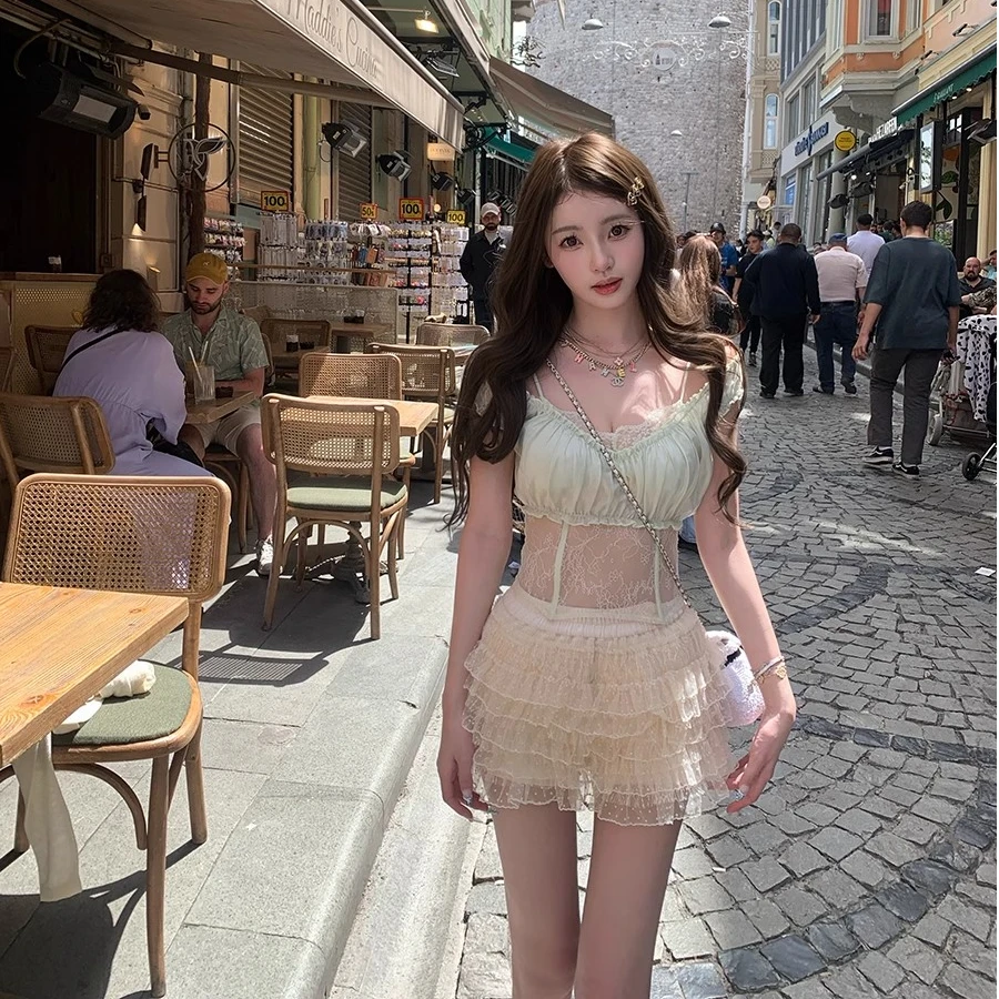 【美人嗔怒】韩系甜美少女2025夏季假两件吊带上衣搭配网纱裙裤套装