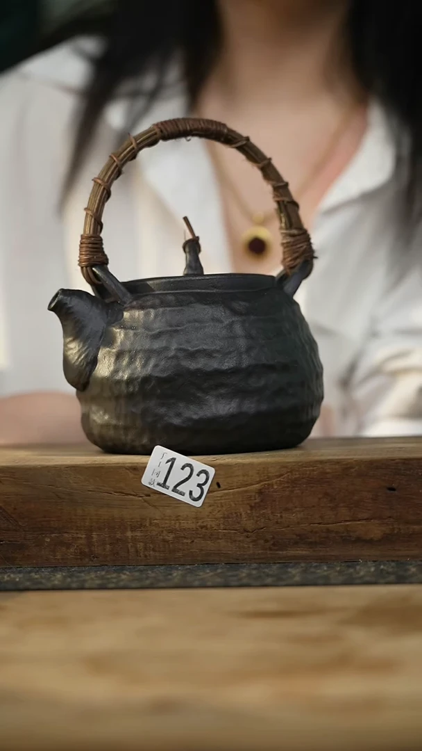 福利！！提梁紫砂壶！！
