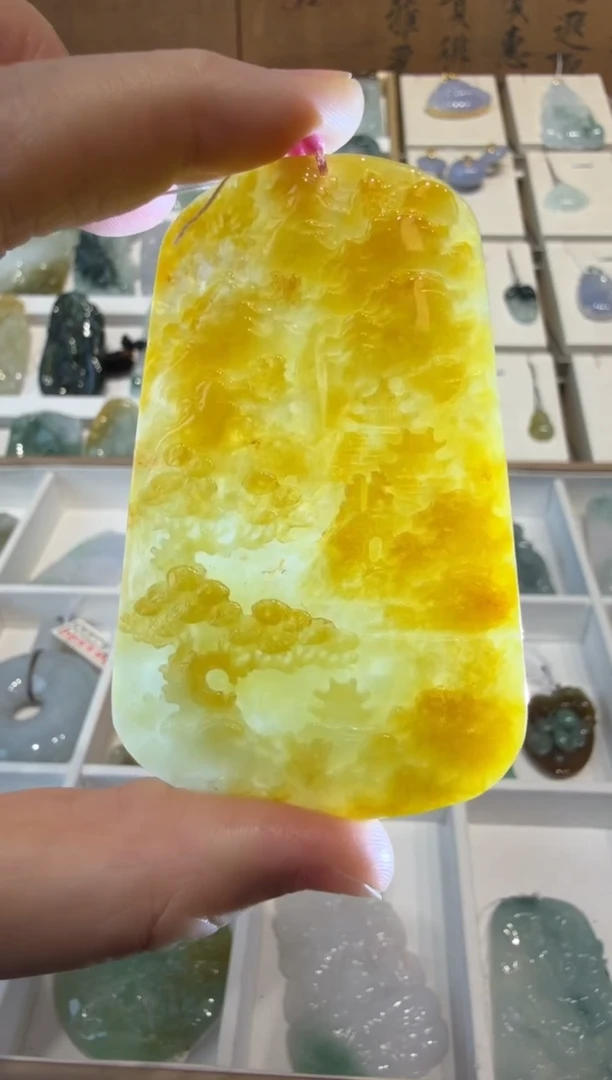 翡翠挂件未镶嵌A货翡翠多样性孤品