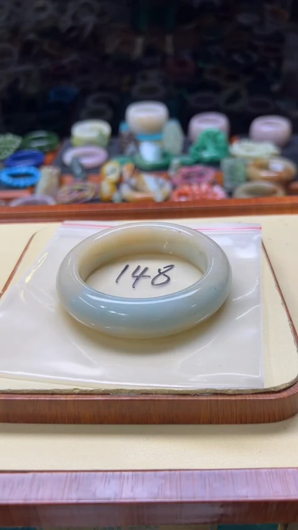 未镶嵌手镯石英质玉平**珍148
