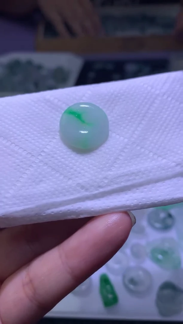 未镶嵌定制翡翠毛货