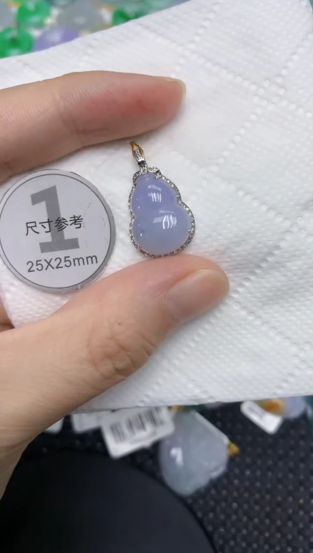 颈饰18K金镶嵌翡翠易****业111111111