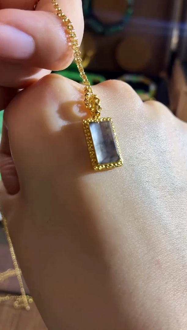 吊坠(不含链)18K金镶嵌翡翠吊坠