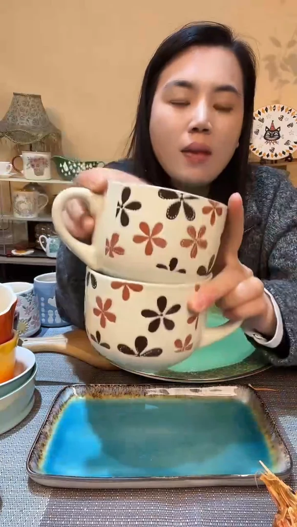 瓷片2个早餐杯 微瑕介意勿拍