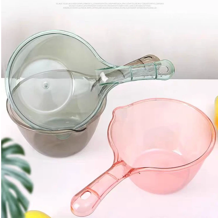 F237水勺加深加厚长柄塑料大号创意透明舀水瓢洗头勺子