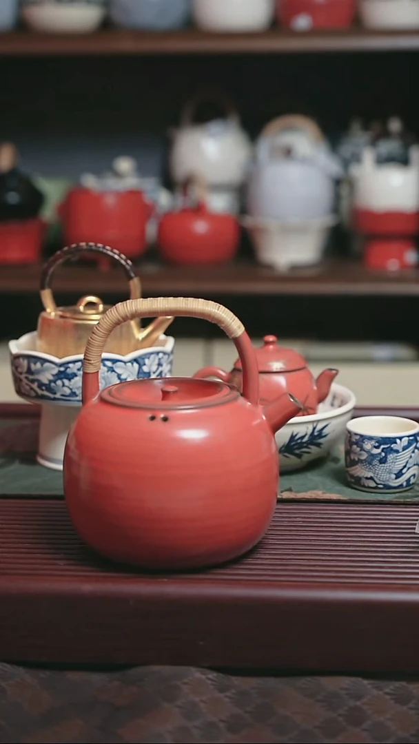 带****姐梵山堂陶壶鸣泉