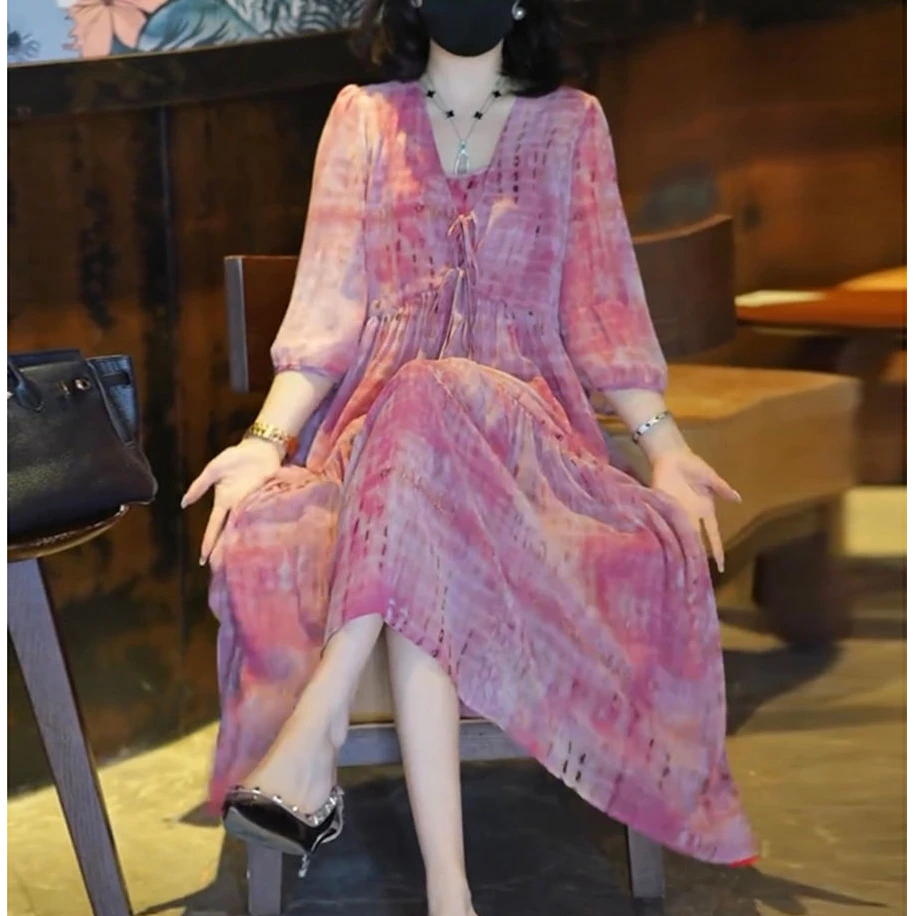 高级感气质印花V领连衣裙女2025夏季新款宽松显瘦时尚洋气两件套