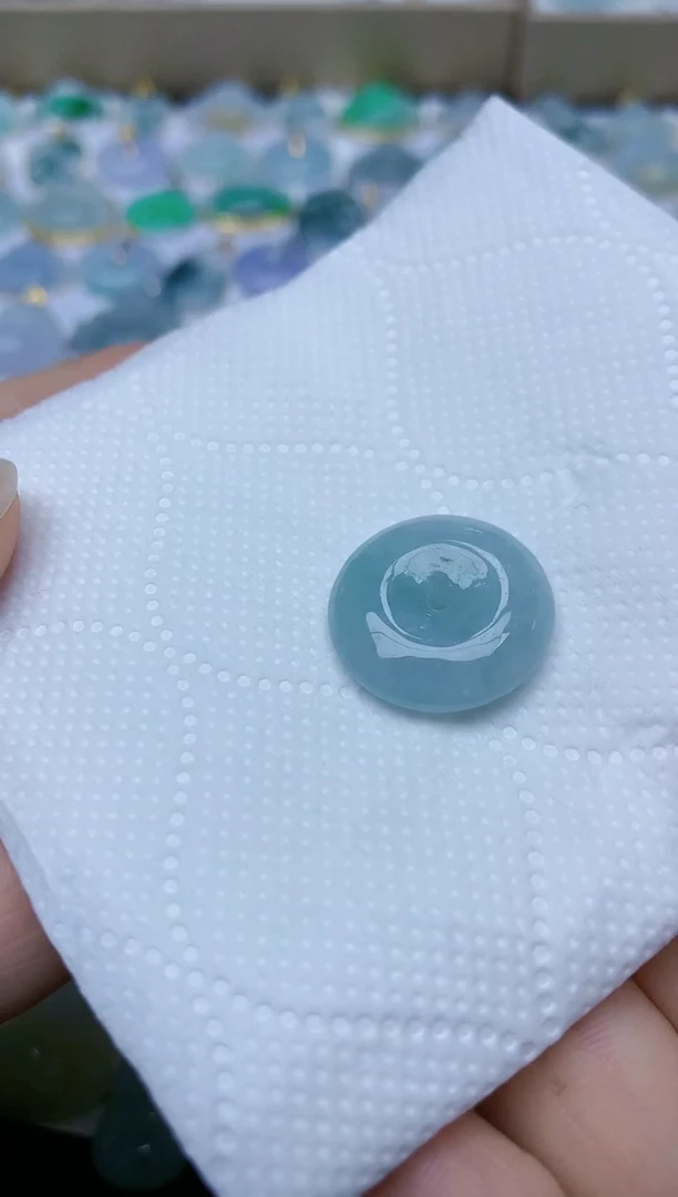 翡翠未镶嵌颈饰天然翡翠A货
