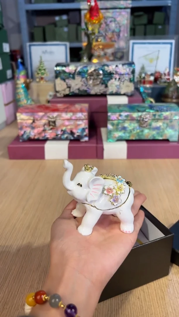 【闪购商品】杯260满钻小白象