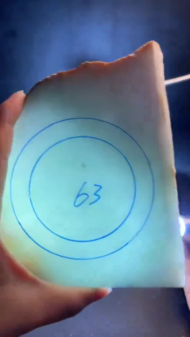 定制翡翠手镯未镶嵌何**财翡翠