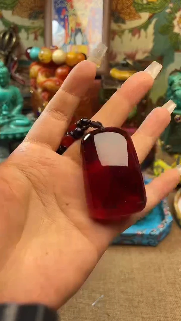 未镶嵌颈饰血珀好物推荐好物推荐