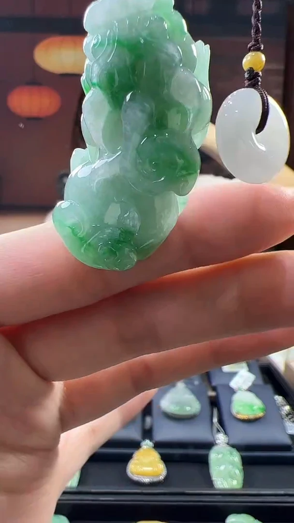 未镶嵌挂件翡翠貔貅