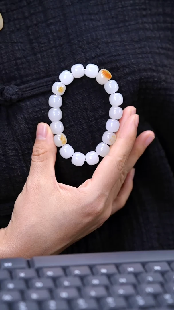 未镶嵌手链和田玉10*11老型珠