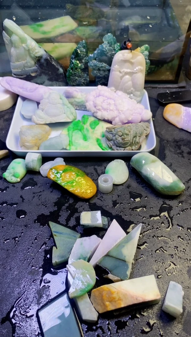 未镶嵌挂件翡翠 天然翡翠074