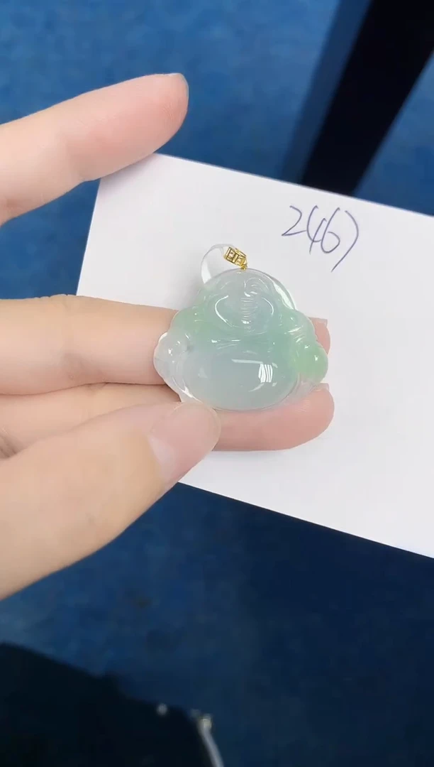 翡翠18K金镶嵌颈饰天然缅甸翡翠A货