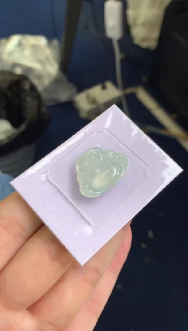 定制翡翠未镶嵌大*虾翡翠