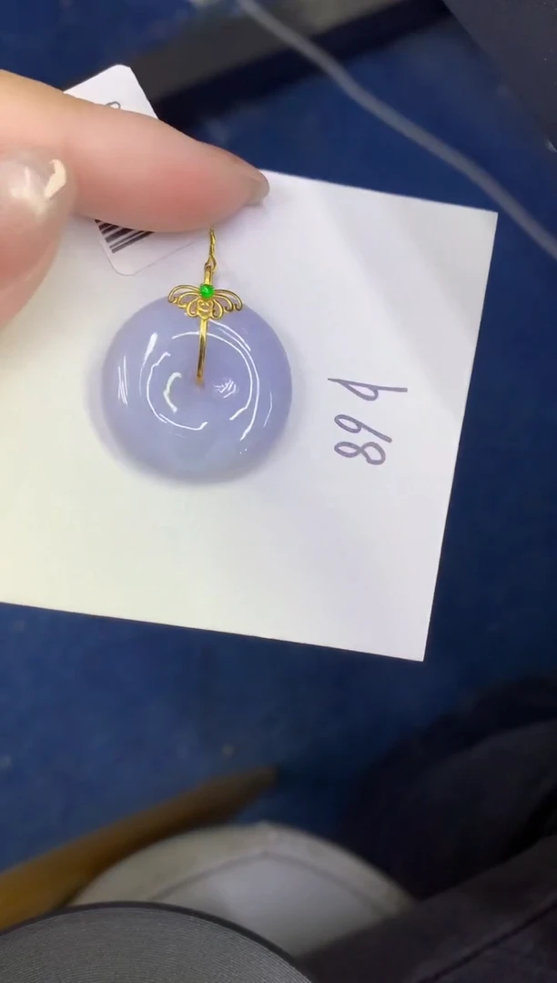 颈饰18K金镶嵌翡翠缅甸天然翡翠A货