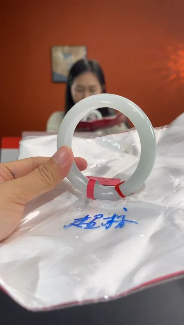 未镶嵌手镯翡翠8