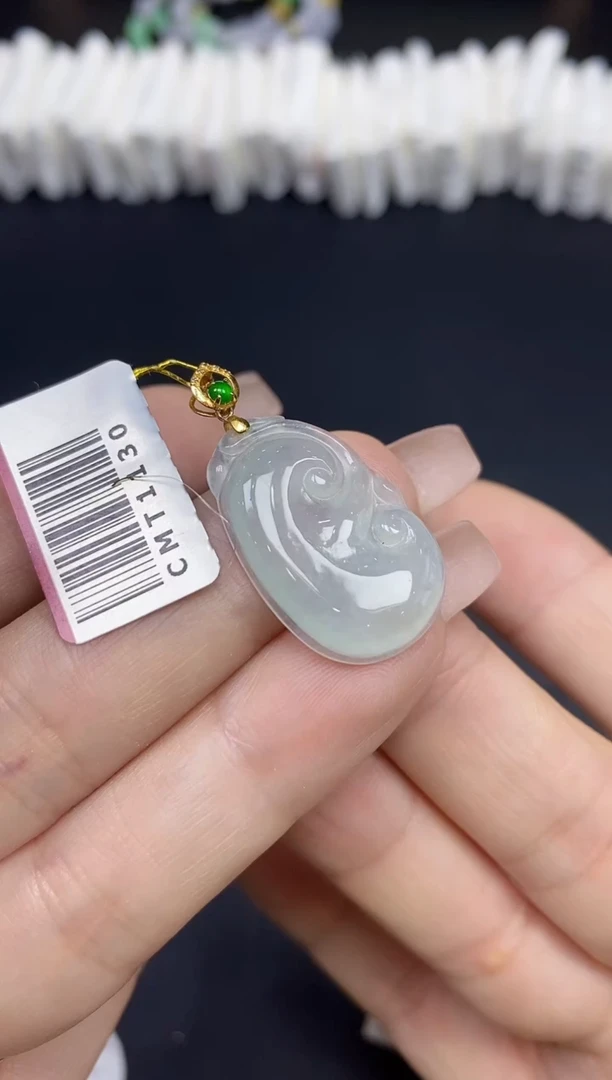 吊坠(不含链)18K金镶嵌翡翠如意18K金扣镶嵌@@CMT