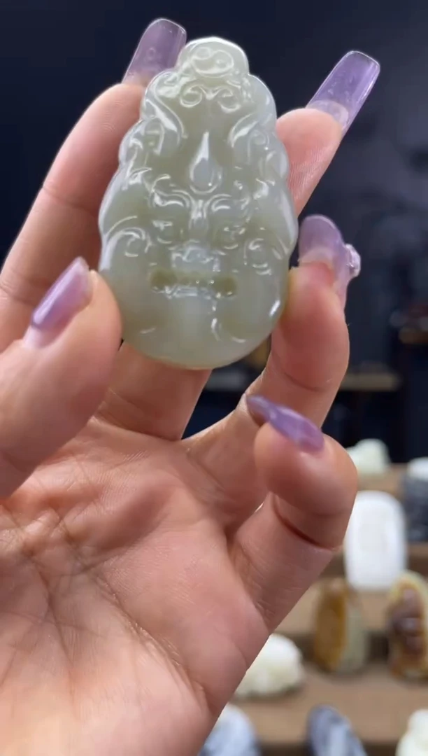 颈饰未镶嵌和田玉1