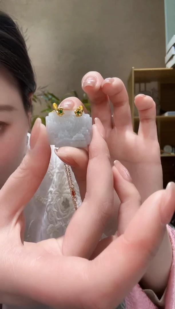 【闪购商品】翡翠颈饰未镶嵌吊坠