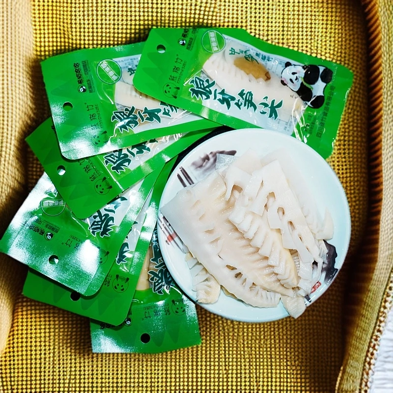 <熊猫竹狼牙笋尖>熊猫花花联名款泡椒味狼牙笋尖开袋即食30g*20袋