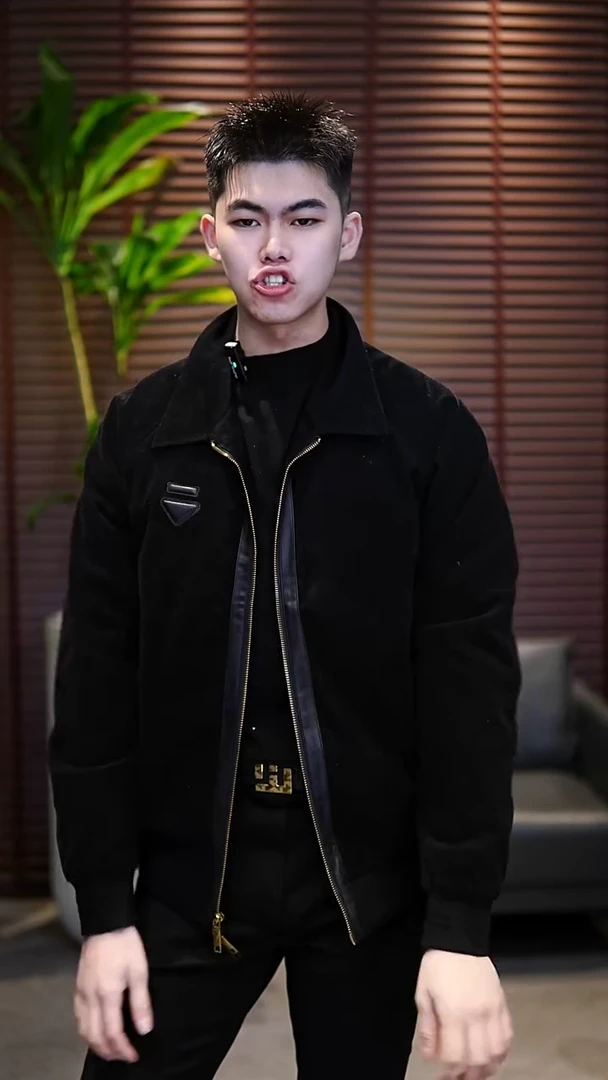 52码（140-155斤）男士真皮拼接鹅绒服79-2