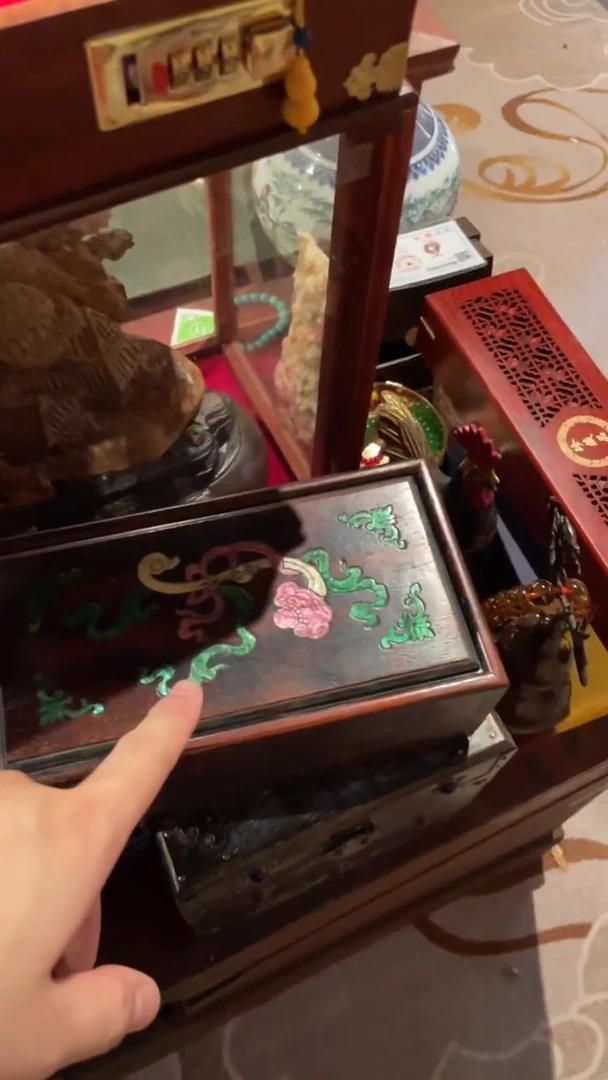 一一一一一一一 黄红川＋红黄108