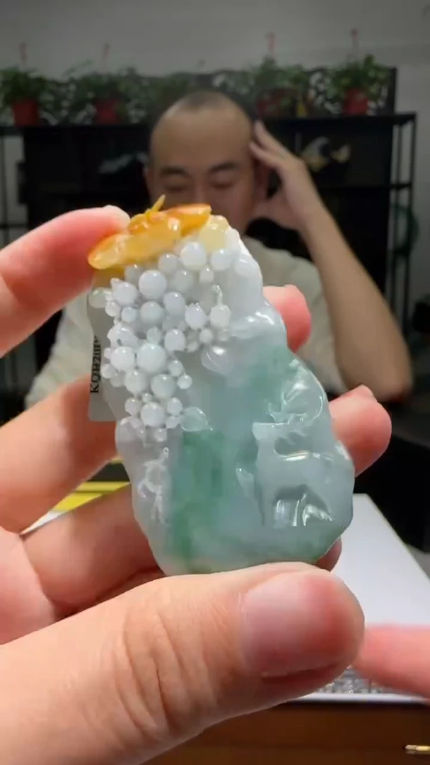 【闪购商品】翡翠颈饰未镶嵌天然翡翠A货吊坠
