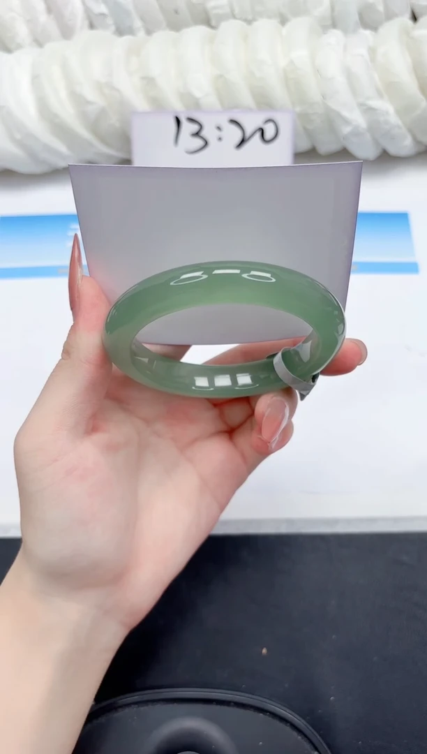 石英质玉手镯未镶嵌9-58