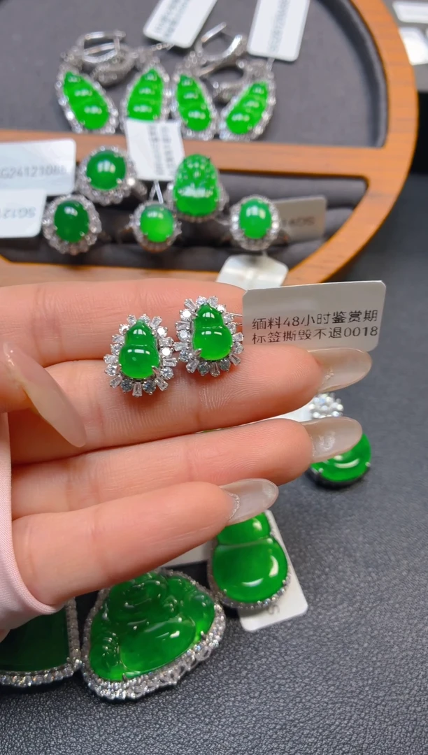 颈饰银S925镶嵌翡翠1