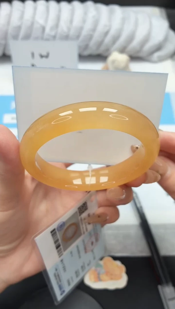 未镶嵌手镯石英质玉132/黄龙58.2