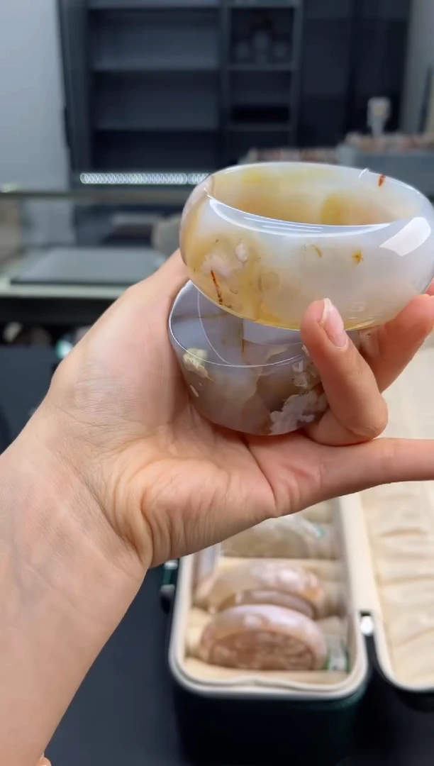 石英质玉手镯未镶嵌62圈口（赠送镯心）3650740