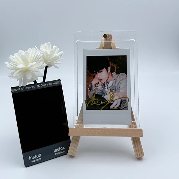 L3414【张康乐】白边 正品签名 3 寸拍立得照片