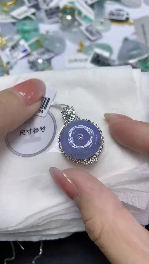 颈饰未镶嵌翡翠天然缅甸翡翠A货多样性发一件