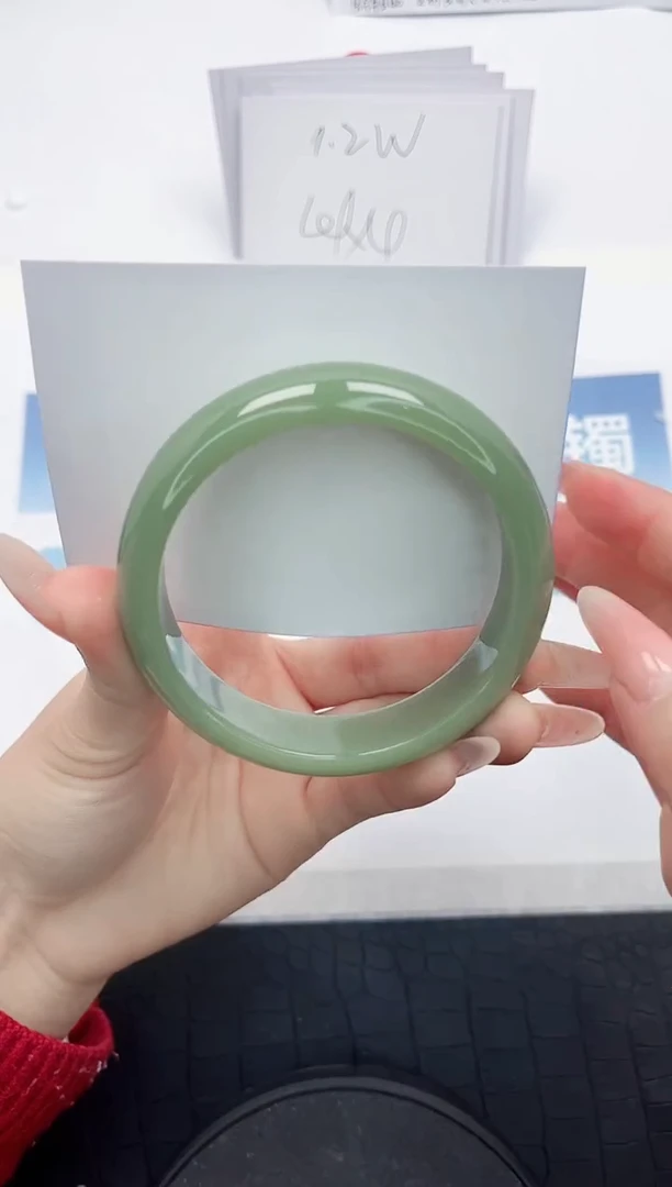 【闪购商品】石英质玉手镯未镶嵌D165-60